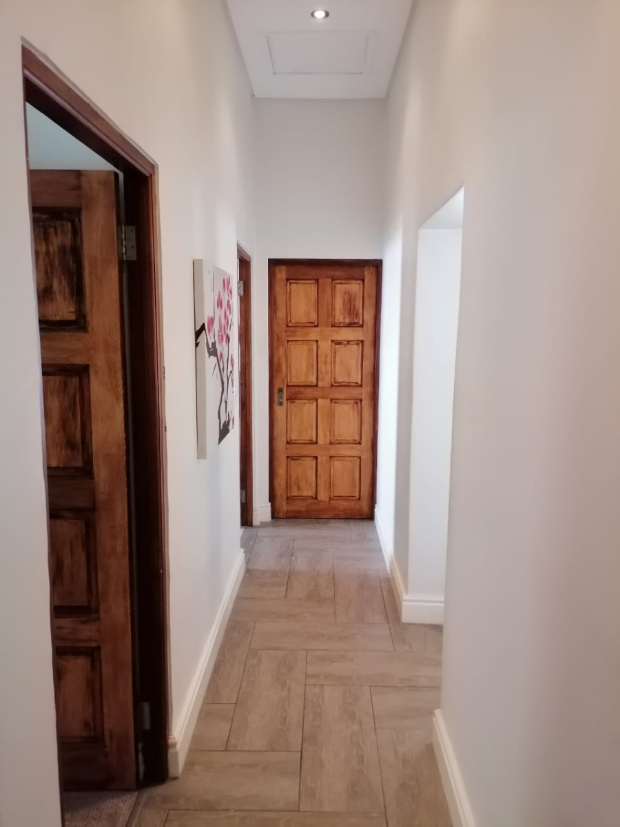 To Let 3 Bedroom Property for Rent in Croydon Olive Estate Western Cape